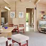 6 Person Holiday Home In Oksbol بيت للعطل *