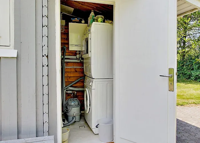 Cozy Log Retreat-by Traum * Oksbøl